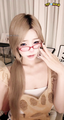 【高潮臉 阿黑顏 吐舌】寸止挑戰 可愛的小粉舌